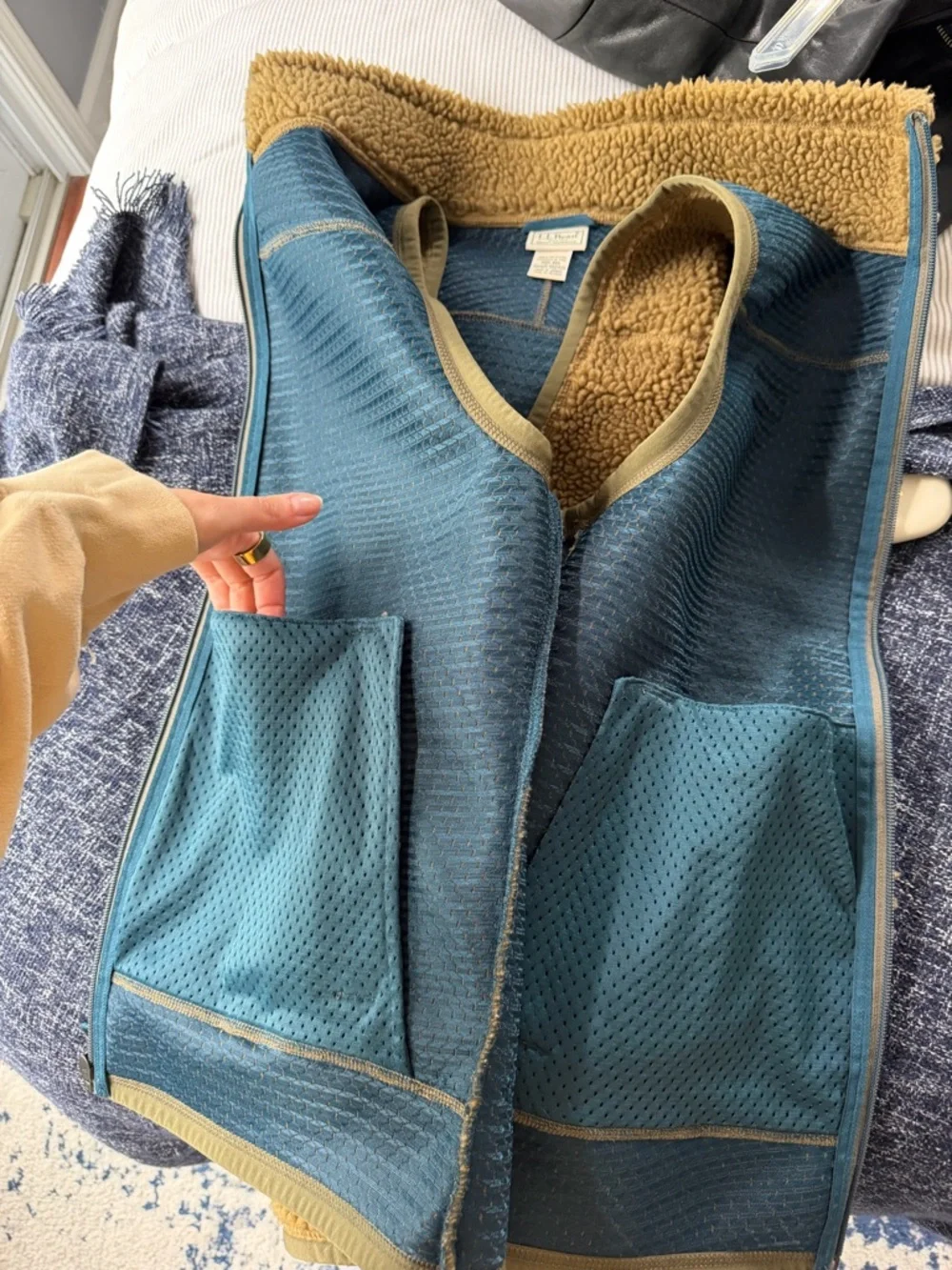 L.L.Bean Mountain Pile
Fleece Vest in Fatigue Green - Picture 9 of 9